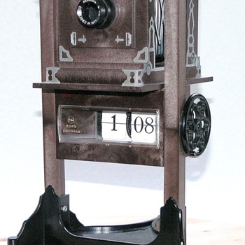 Asanuma Studio Camera Clock.| Novelty model camera.