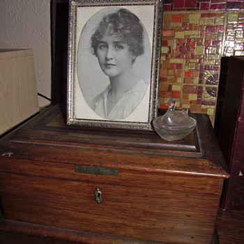 Family Photos and their collectibles - Photographs