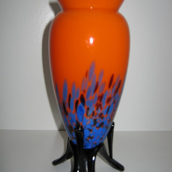 Kralik  strutted orange Tango vase with cobalt and black mottling - Art Glass