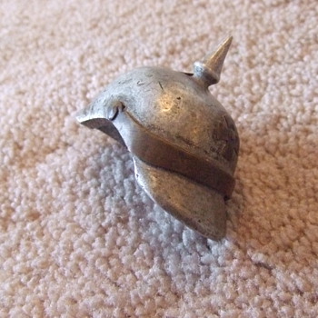 WW1 trench art German spiked helmet - Military and Wartime