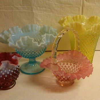 MORE PIECES OF FENTON HOBNAIL