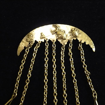 Insect chatelaine - Fine Jewelry