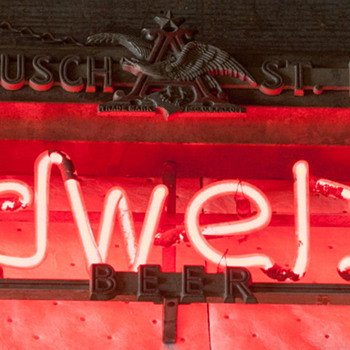 Anheuser Busch St. Louis Neon - Breweriana