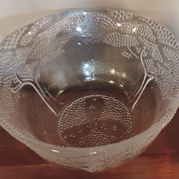 Neat Beaded tree bowl - Kitchen