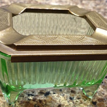 Depression glass slide top ashtray - Glassware