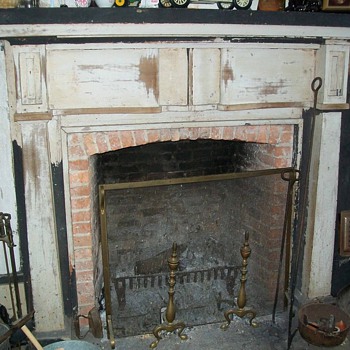 Fireplace mantle - Furniture
