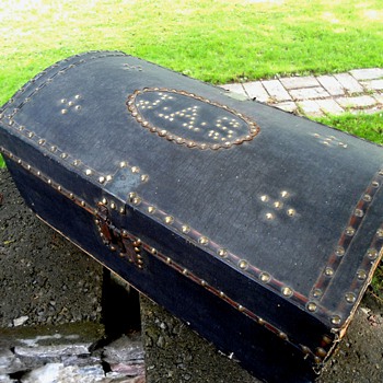 1824 Canvas Trunk Petersburg VA - Furniture
