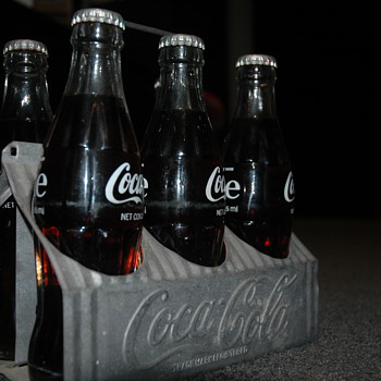 embossed 6 pack carrier - Coca-Cola
