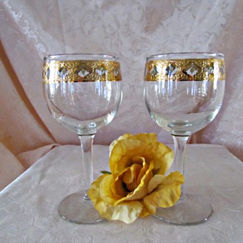 Culver Valencia Wine Glasses