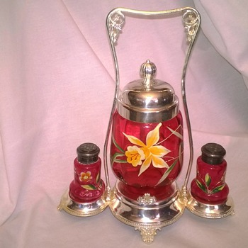 Pickle Castor Condiment Set - Art Glass