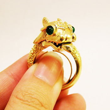 Vintage Trifari "Something Wild" Dragon Ring