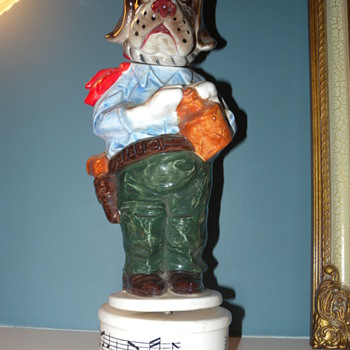 Musical Hound Dog Decanter - Sings "How Dry I Am"