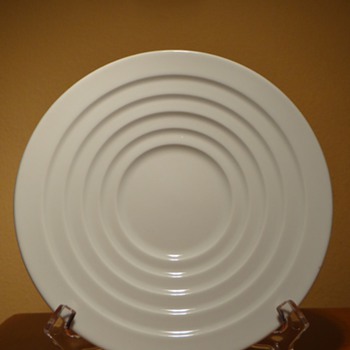 FRANK LLYOD WRIGHT COLLECTION -GUGGENHEIM BY KRUPS - Arts and Crafts