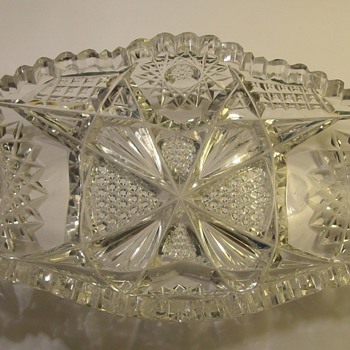 Lead crystal dish - Glassware
