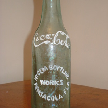 Straight Sided Coca Cola Bottle - Coca-Cola
