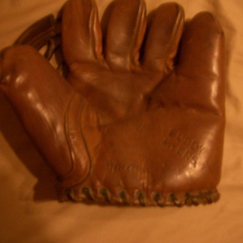 Buddy Myers Glove