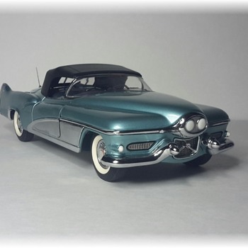 1951 LeSabre Concept Die Cast Replica - Model Cars