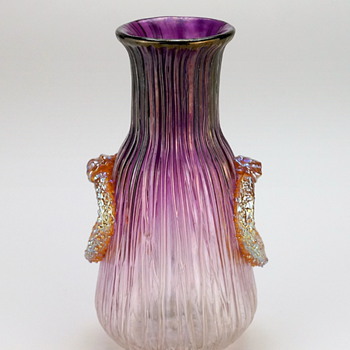 Loetz Texas Empire in spreading pansy (color) circa 1906 - Art Glass