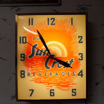 Vintage SunCrest Clock