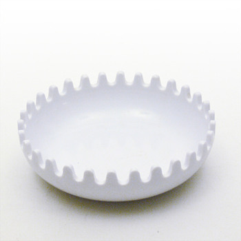 CLAM ashtray, Alan Fletcher (Mebel, 1970) - Tobacciana