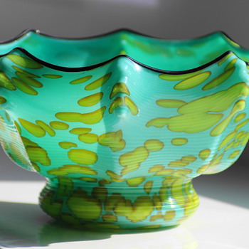 Franz Welz - Umbrella Knuckle Vase - Art Glass
