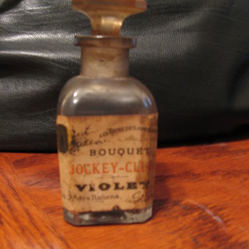 unidentified bottle :) - Bottles