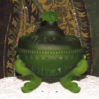Westmoreland Argonaut Candy Dish in Satin Green