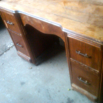made in davenport, iowa desk - Furniture