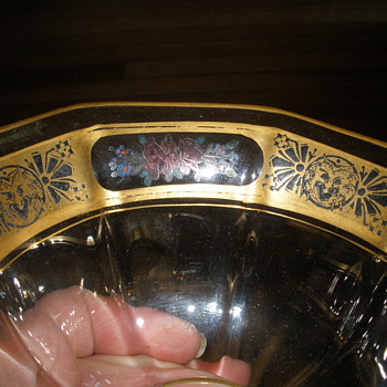 Please help me identify this BEAUTIFUL Glass bowl! - Art Glass