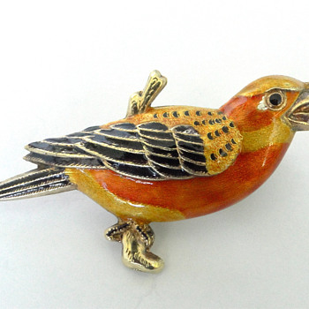 Golden Enamel Bird Brooch/ pendant. Marked Silver. - Fine Jewelry