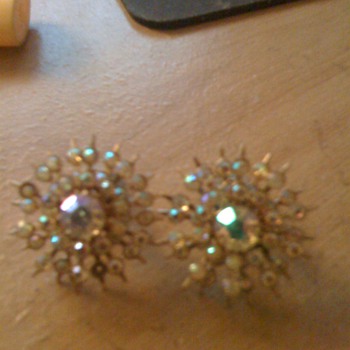 vintage earings,costume