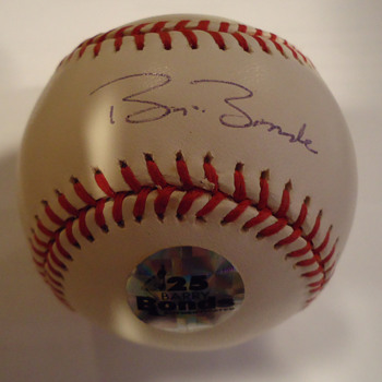 BEAUTIFUL SIGNED BALLS - Baseball