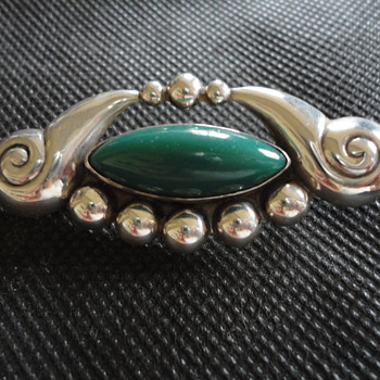 Vintage Mexican Arts & Crafts Silver Brooch by Villa 1940s? - Fine Jewelry
