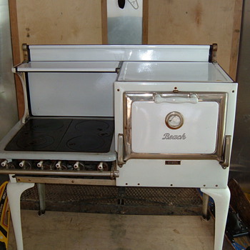 Beach Foundry Gas Stove