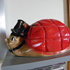 ellgreave pottery england  ( snail money box )