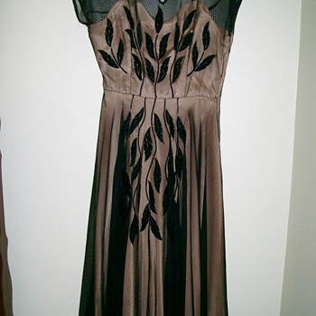 Vintage Easter Dress :-) Circa 40's to 50's ?