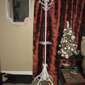Cast iron coat rack - Furniture