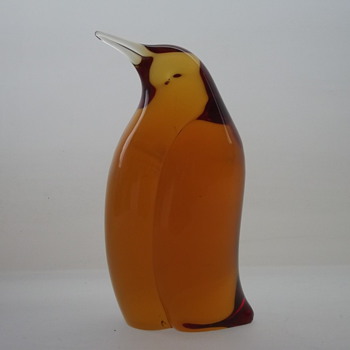 Whitefriars golden amber penguin - Art Glass