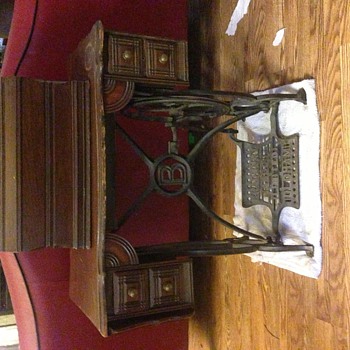 Bradbury Rotary Shuttle B2  sewing machine 1882