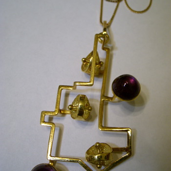 750 - 18k gold & amethyst cabochons Modernistic Pendant