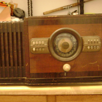 Zenith working radio  - Radios