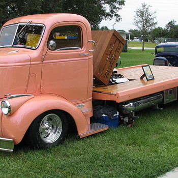 2012 CAR SHOW, Nice Vintage Vehicles