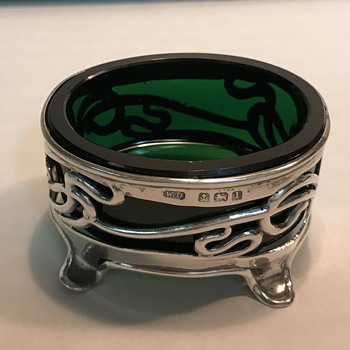 New salt???? Love the green - Silver