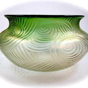 Loetz Spiraloptisch - Zen and the Art of Glass - Art Glass