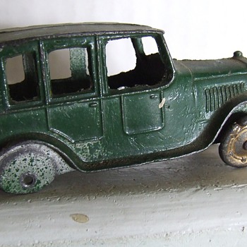 Tootsie toy 1923 no. 4629 Ford Sedan - Model Cars