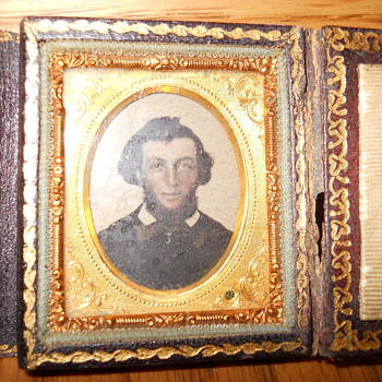 tintype photo looks like Abraham lincoln - Photographs