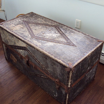 1903 innovation trunk - Furniture