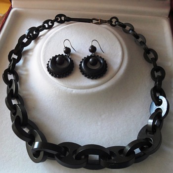 Antique Victorian vulcanite/Gutta Percha mourning jewelry; earrings and necklace 