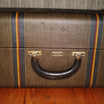 Vintage Oshkosh Suitcase - Bags