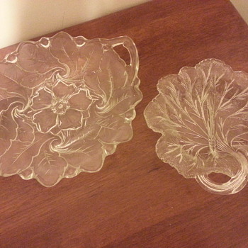 Pair of clear Indiana glass Co. floral/leaf design dishes - Glassware